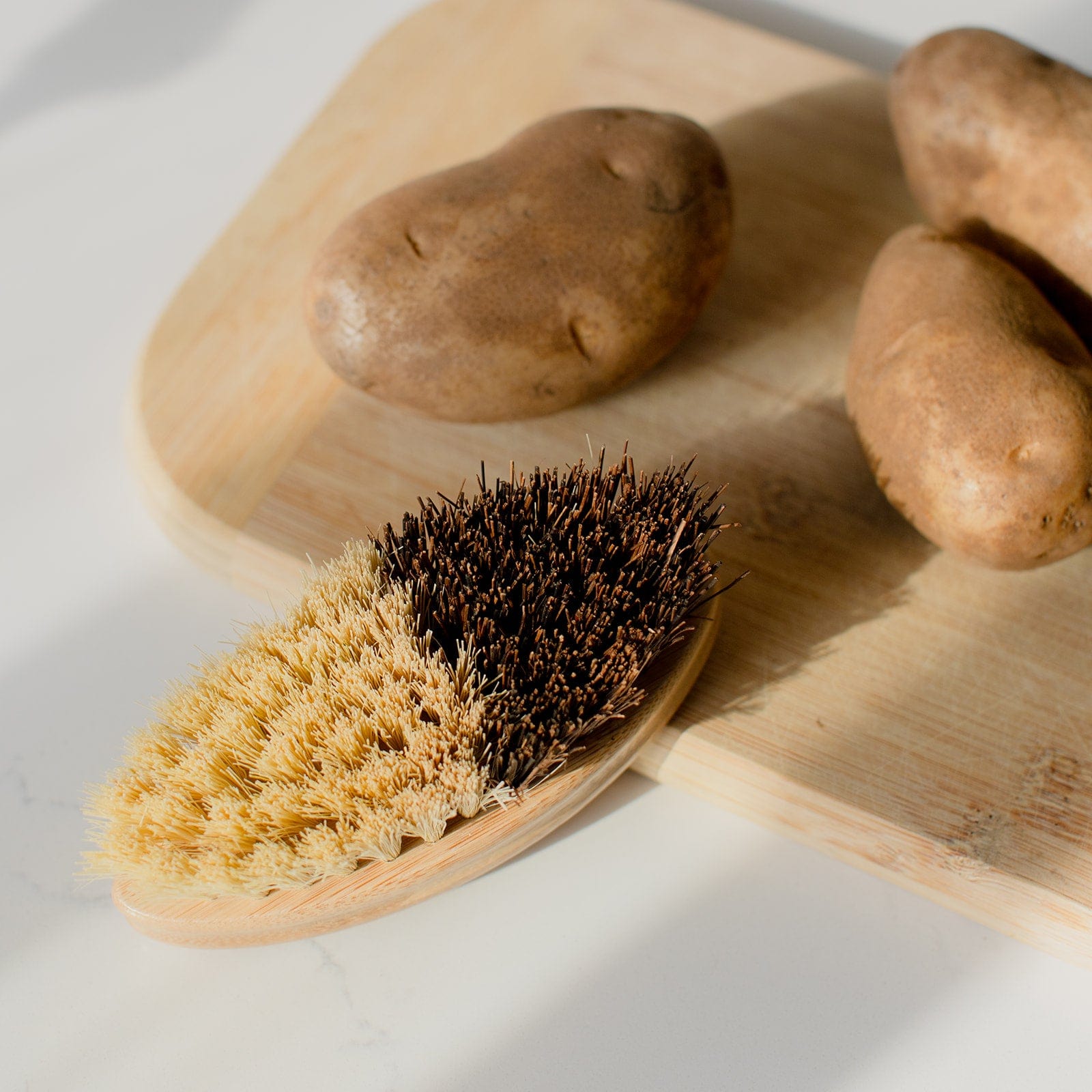 Holzbürste mit Naturborsten